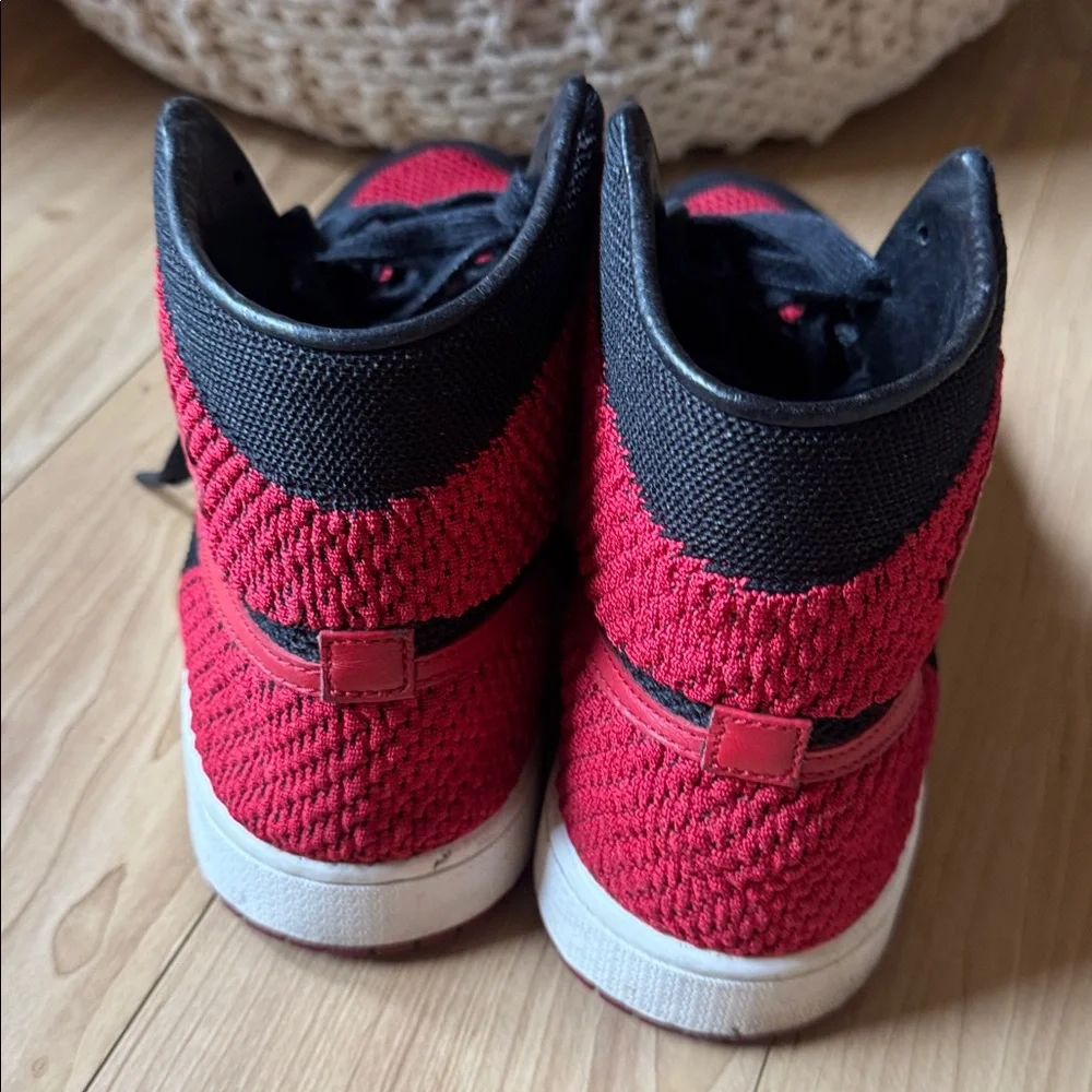 Jordan 1 Retro High Flyknit